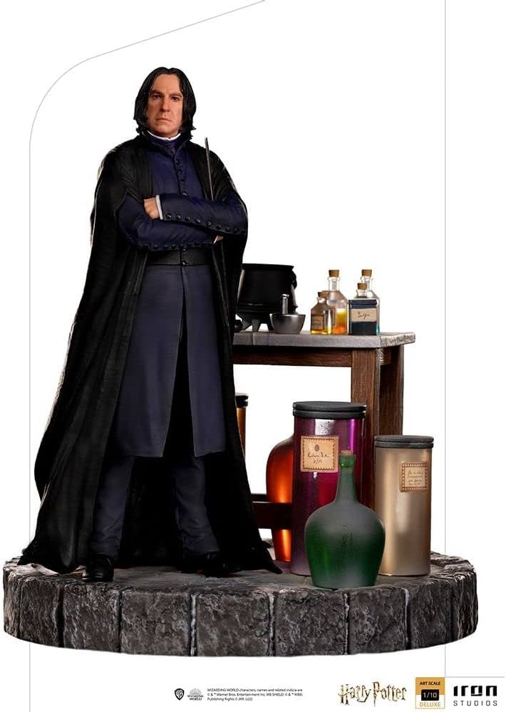 Iron Studios セブルス・スネイプ 1/10 Amazon.com: Statue Severus Snape (Deluxe) 1/10 - Harry